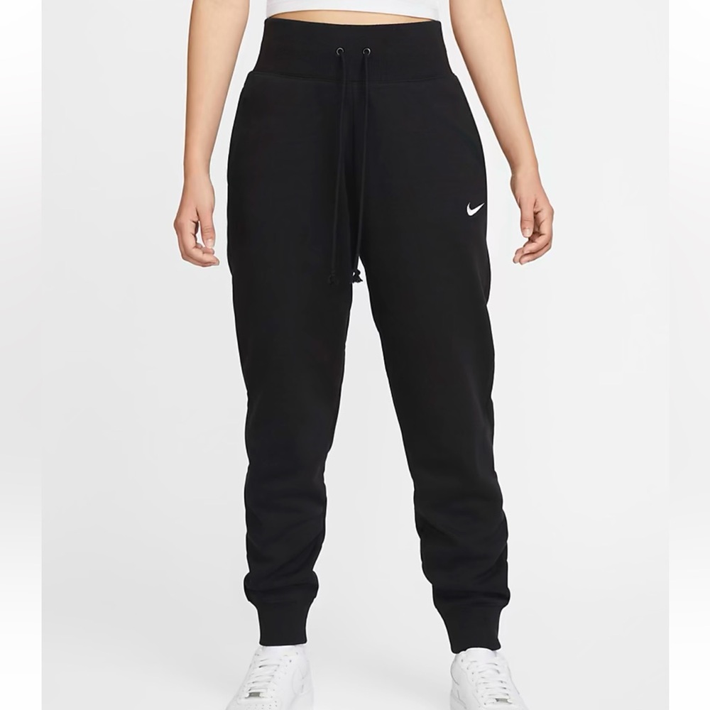 Black Nike Phoenix fleece joggers